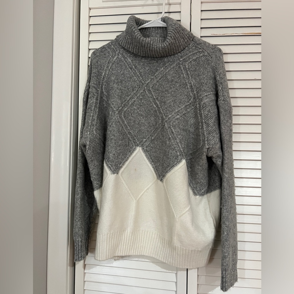Simply Vera Vera Wang Gray and Cream Cowl Turtleneck Sweater